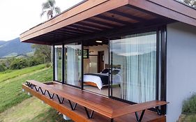 Cabanas Verde Montaro
